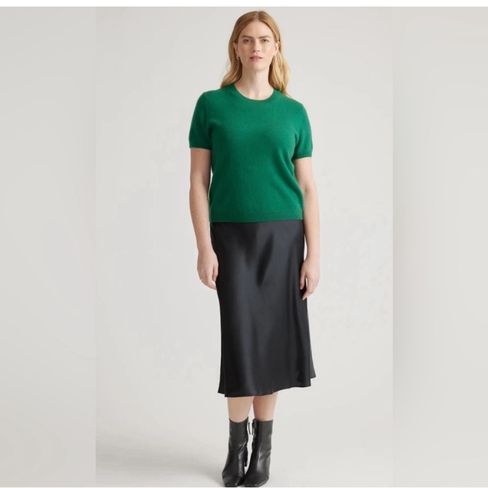 QUINCE Mongolian Cashmere Tee Green short sleeved sweater top medium
